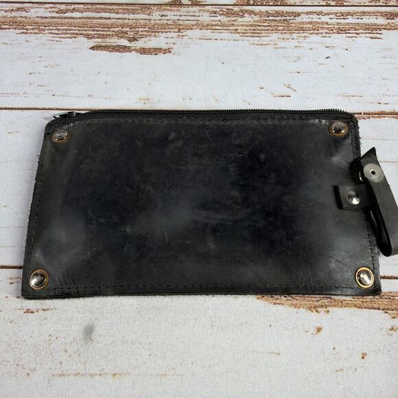 Cooper River Bag Pouch Black Brown Leather Approx 8x6x2 in Used - Picture 2 of 4